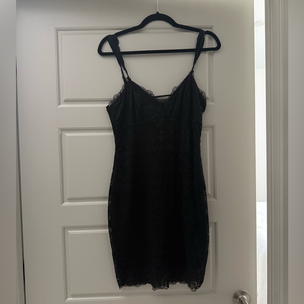 Guess Elegant Black Lace Dress